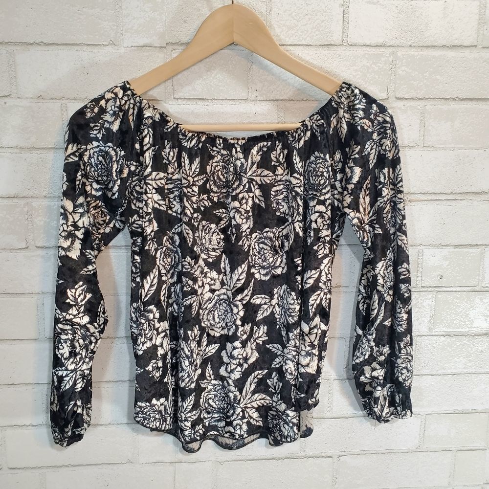 Billabong off-shoulder floral top